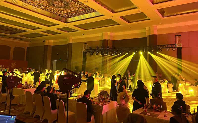 廣告物料制作會場布景舞臺搭建展位搭建舞臺燈光設(shè)備演藝音響高清LED屏